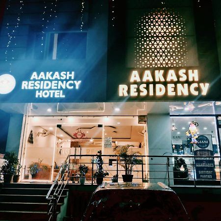 Hotel Aakash Residency Dehradun Esterno foto