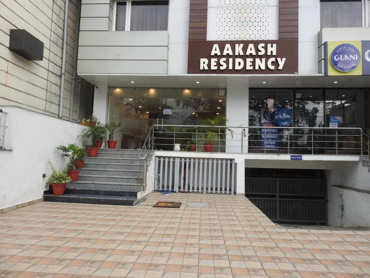 Hotel Aakash Residency Dehradun Esterno foto